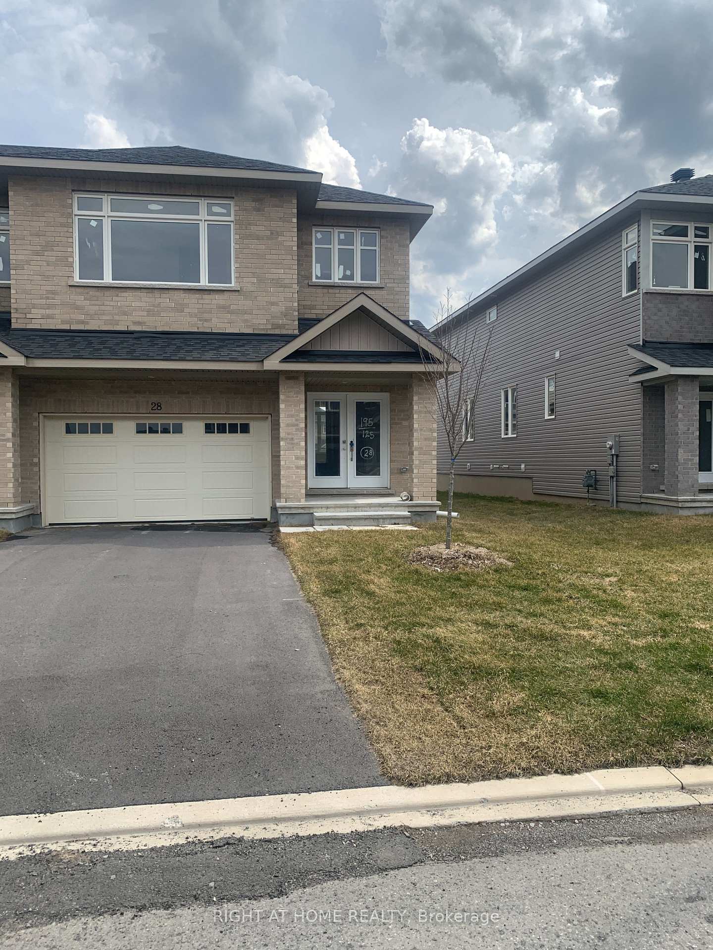 28-wylie-way-carleton-place-ontario-x12993922