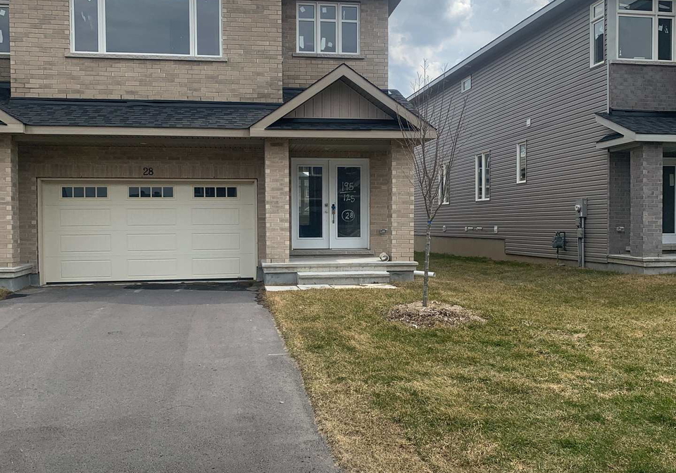 28-wylie-way-carleton-place-ontario-x12993922