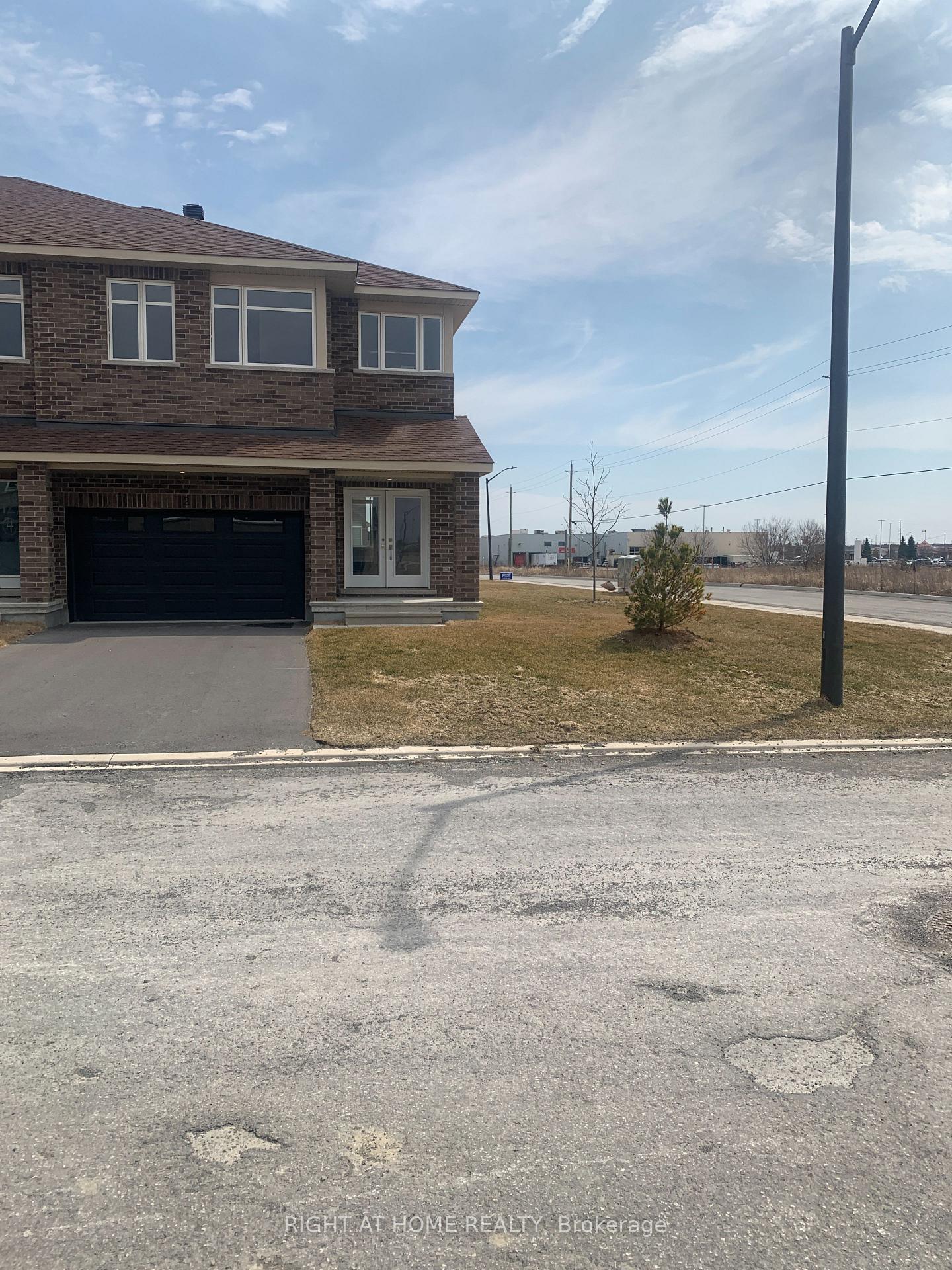 2-wylie-way-carleton-place-ontario-x12993958