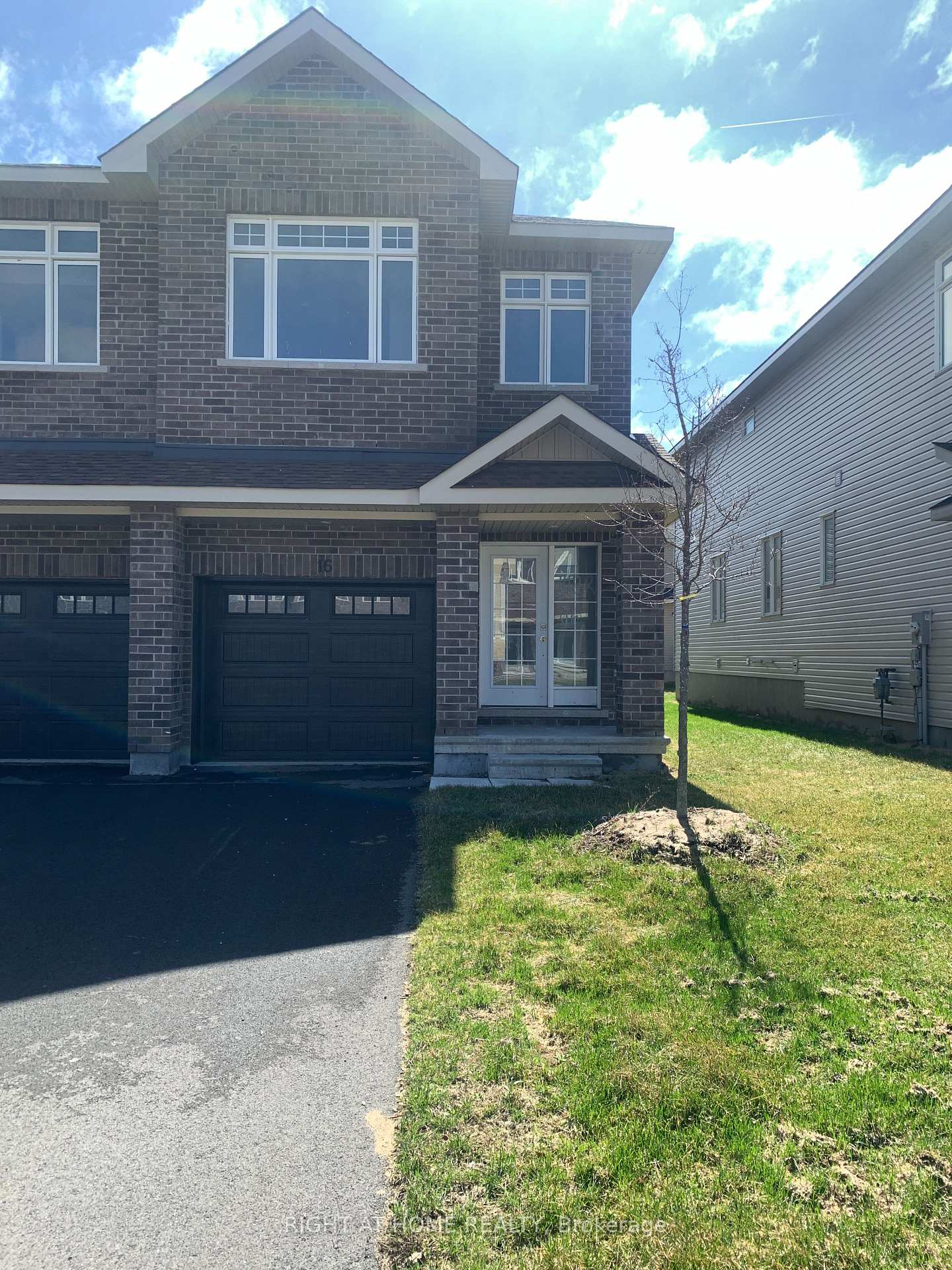 16-wylie-way-carleton-place-ontario-x12994014