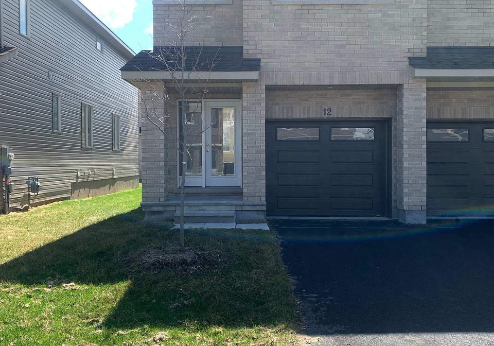 12-wylie-way-carleton-place-ontario-x12994020