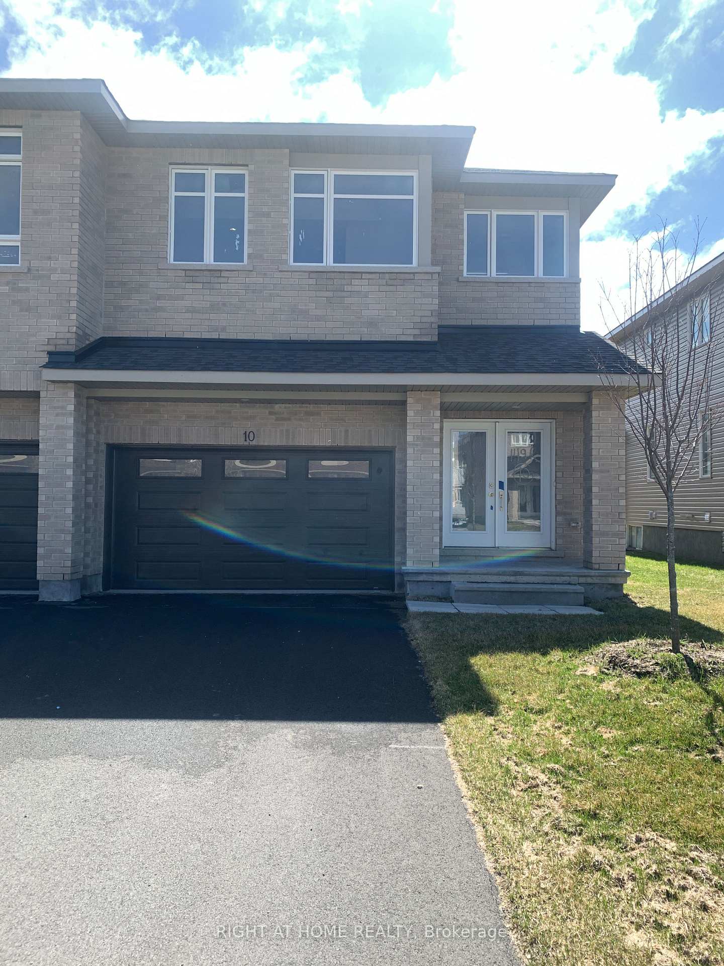 10-wylie-way-carleton-place-ontario-x12994022
