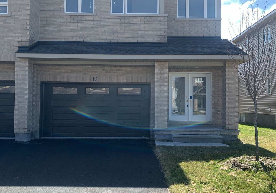 10-wylie-way-carleton-place-ontario-x12994022
