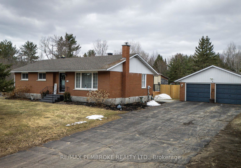 2313-b-line-road-laurentian-valley-ontario-x12994036
