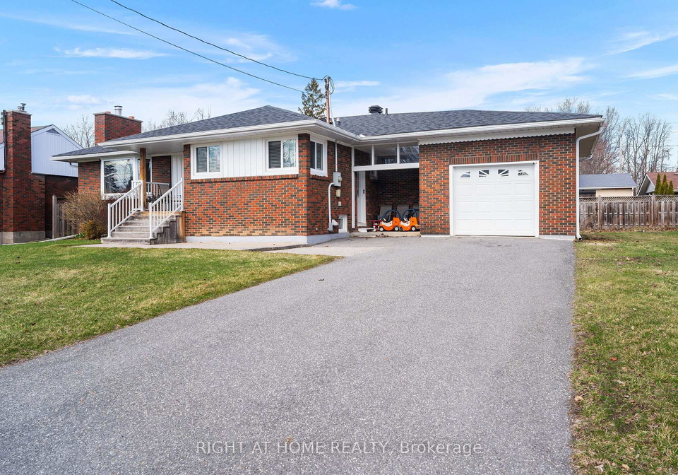 1307-princess-street-cornwall-ontario-x12994142
