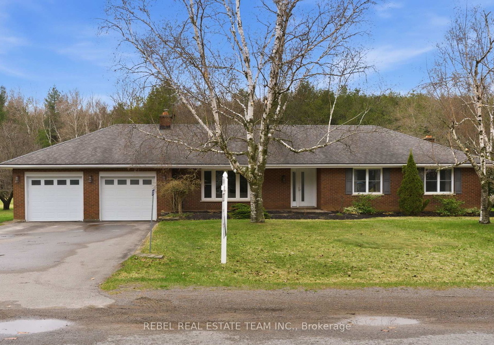 323-flying-club-road-quinte-west-ontario-x12994304