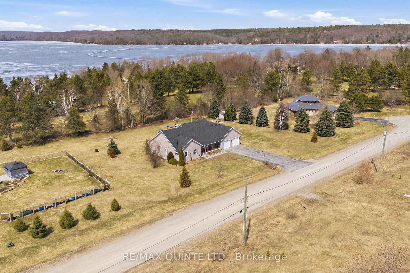 19-st-andrews-lane-drive-rideau-lakes-ontario-x12994326