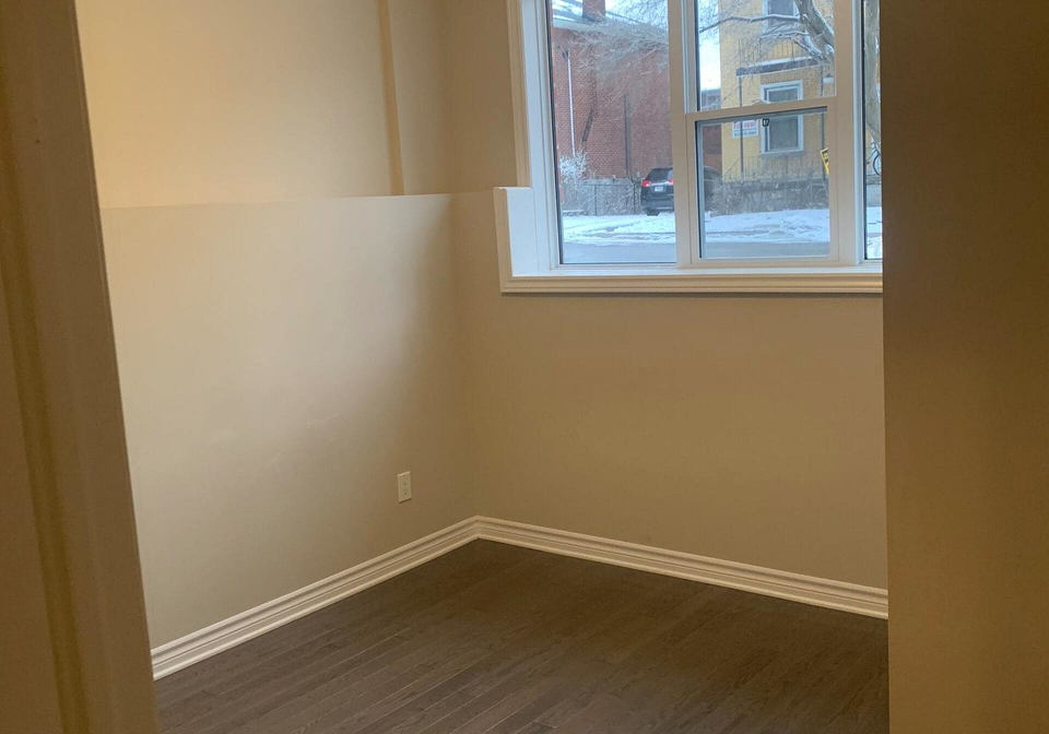 173-russell-avenue-ottawa-ontario-x12994426