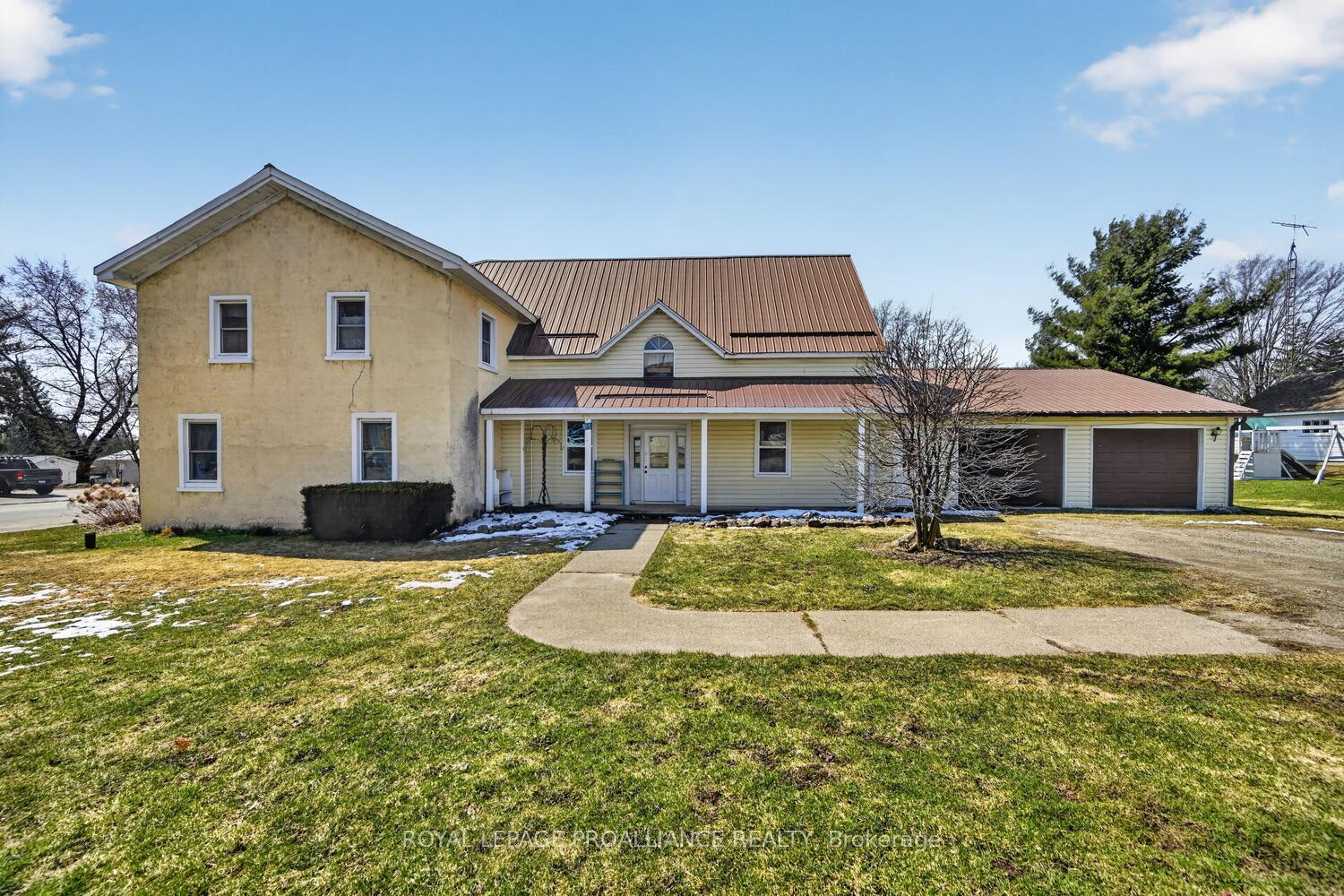 2-main-street-w-athens-ontario-x12994750