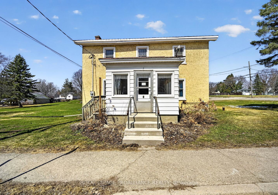 2-main-street-w-athens-ontario-x12994750