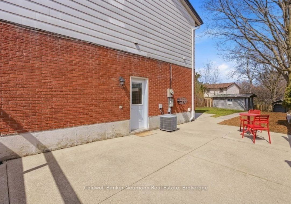 28-chartwell-crescent-guelph-ontario-x12994776