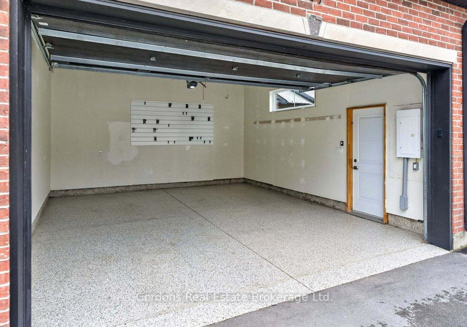 47-bentley-crescent-prince-edward-county-ontario-x12994886