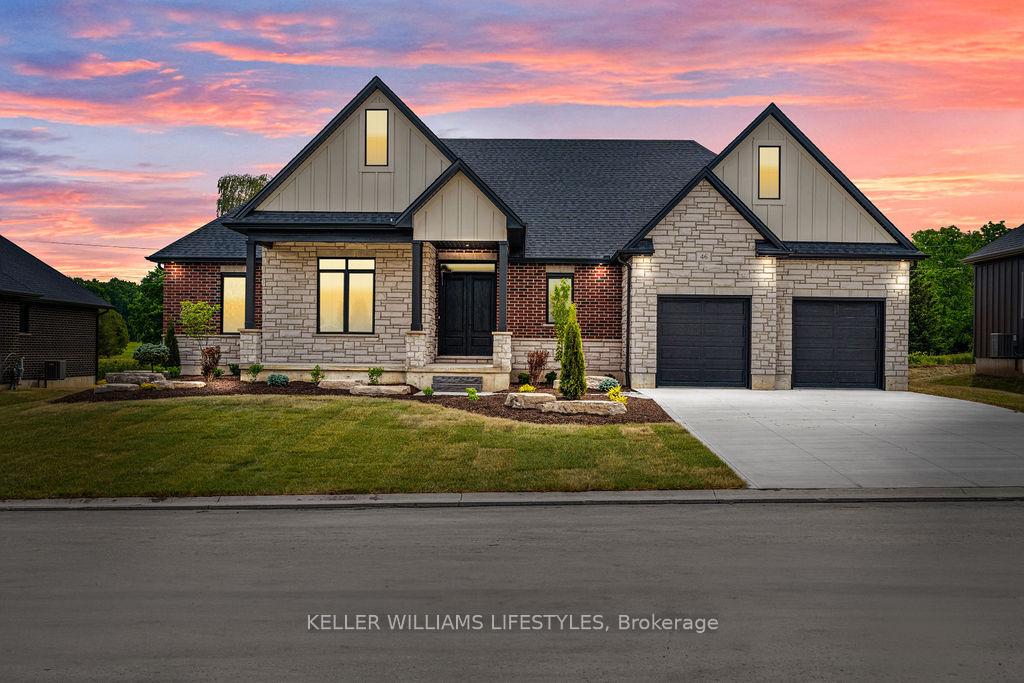 28-alexander-gate-lambton-shores-ontario-x12994950