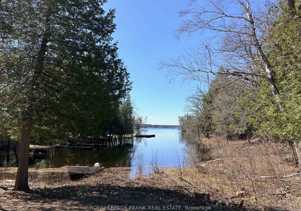 299-fire-route-10a-north-kawartha-ontario-x12995100