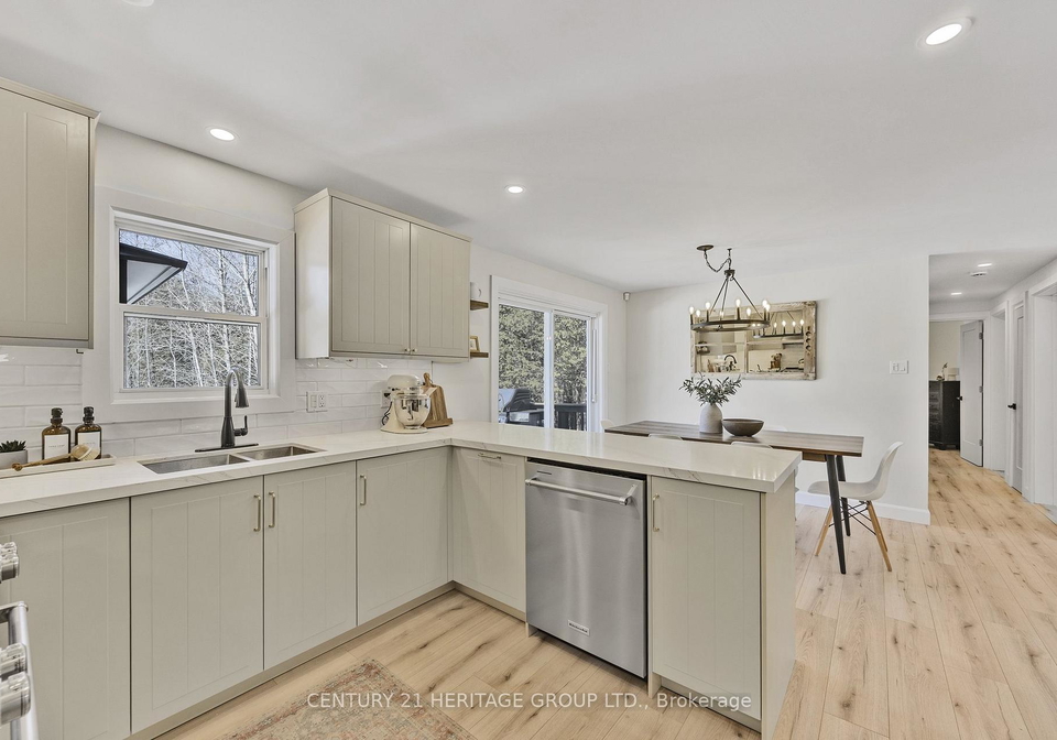 151564-southgate-15-side-road-southgate-ontario-x12995152