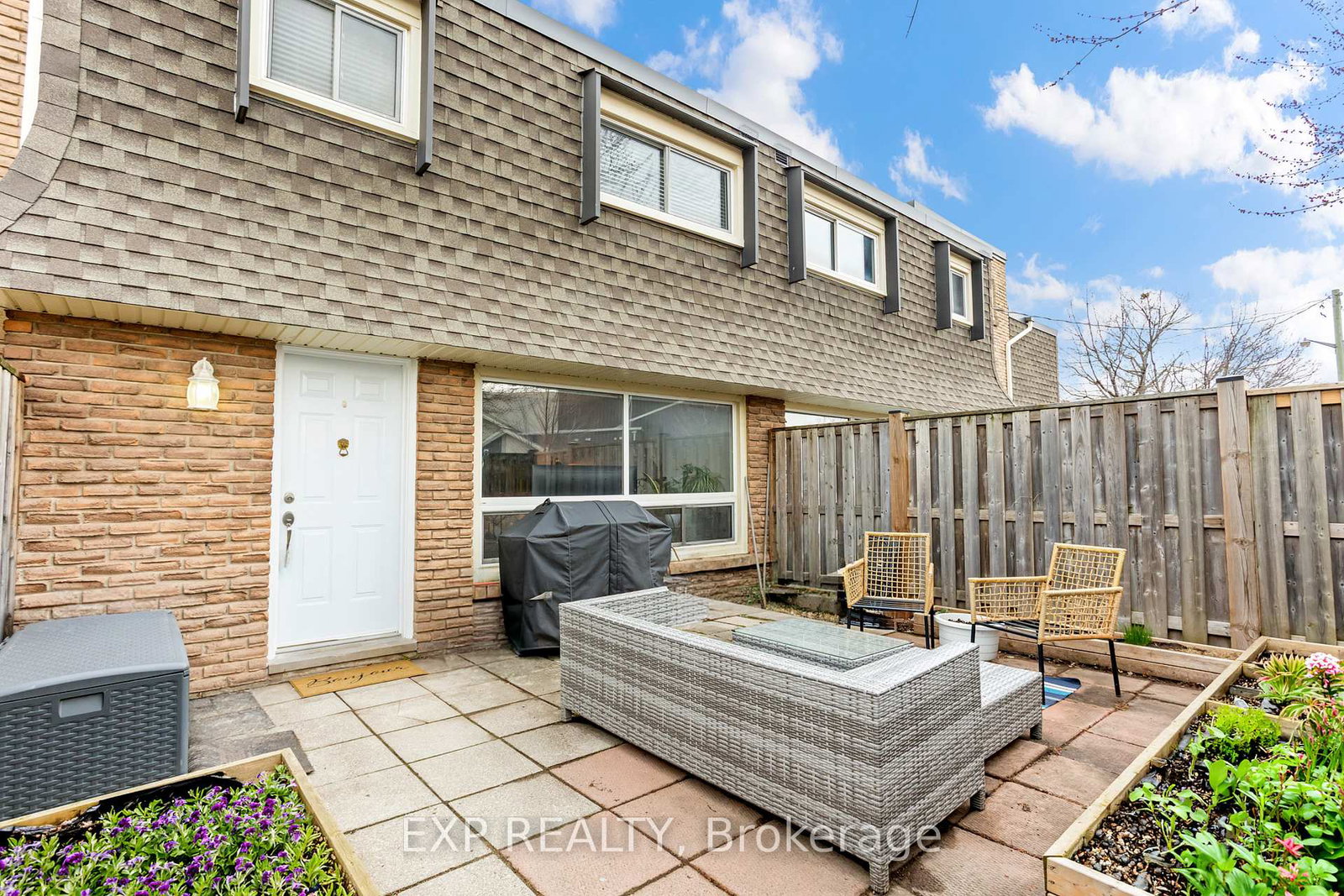 7-viking-court-grimsby-ontario-x12995354