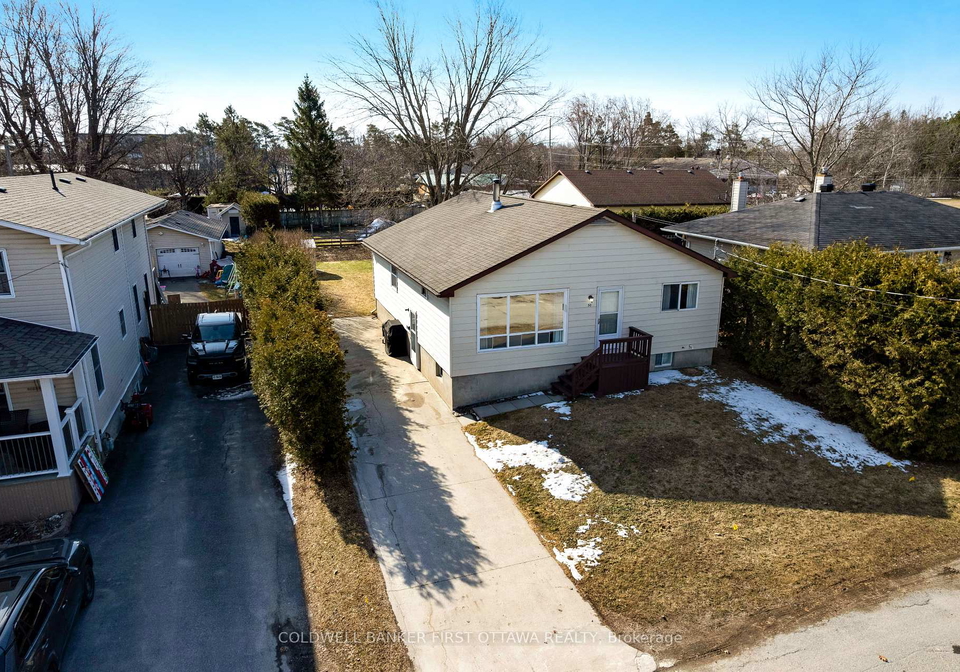50-robinson-street-perth-ontario-x12995556