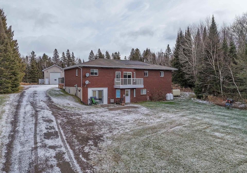 592-genesee-lake-road-powassan-ontario-x12995586