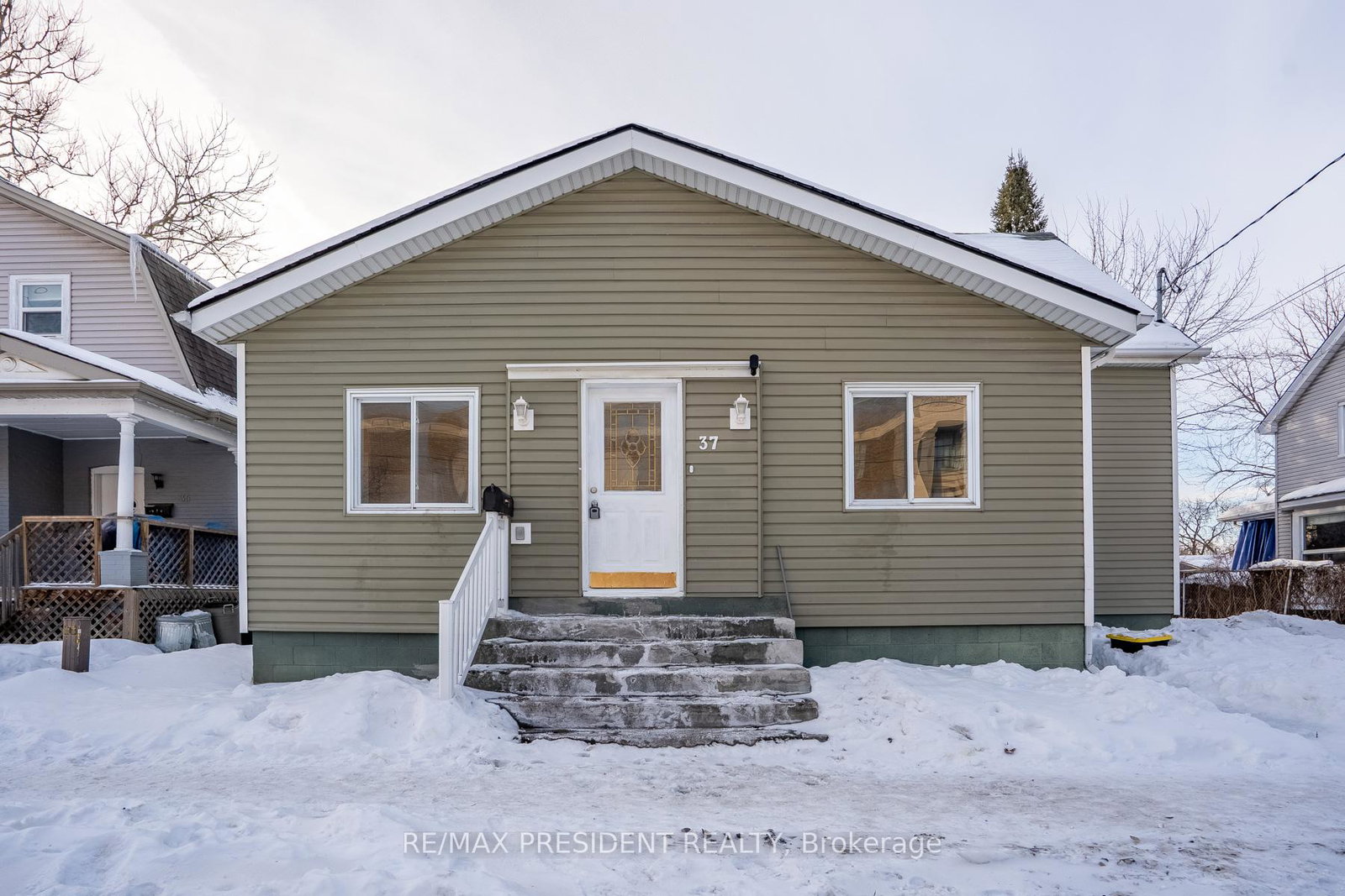 37-catherine-street-st-catharines-ontario-x12995616