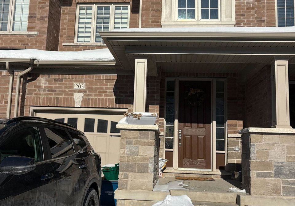 203-broadacre-drive-kitchener-ontario-x12995692