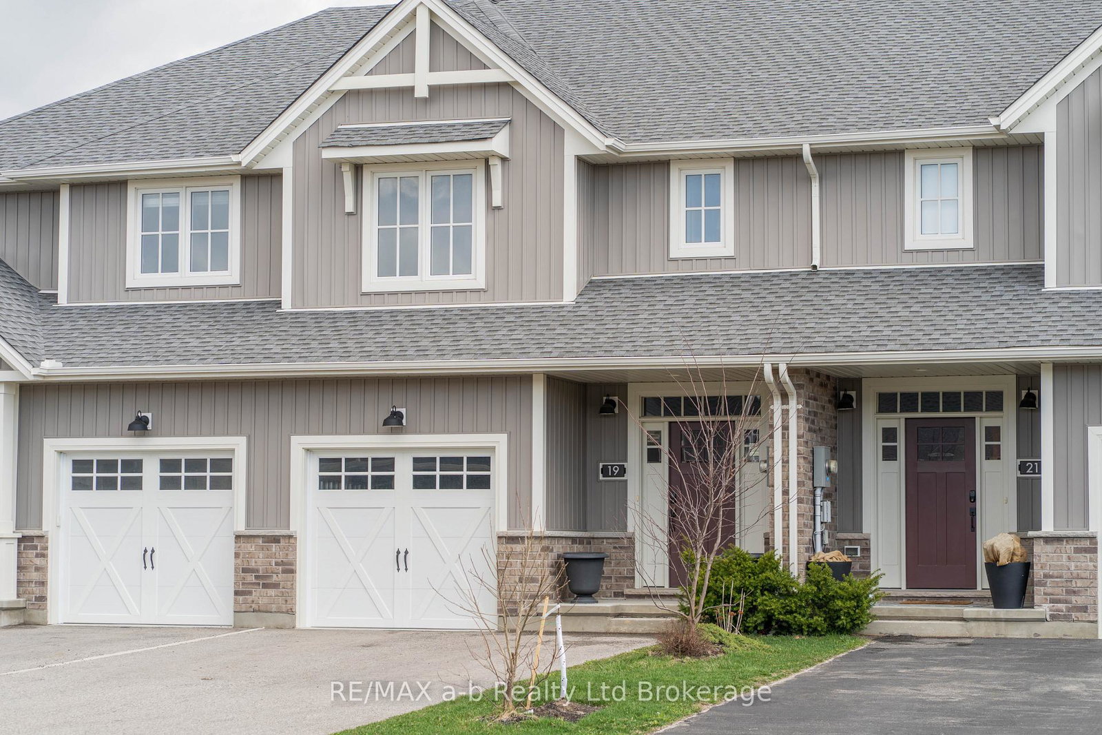 19-huntley-avenue-tillsonburg-ontario-x12995876