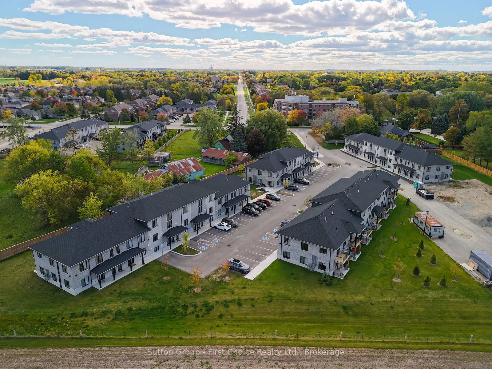 3202-vivian-line-stratford-ontario-x12996106