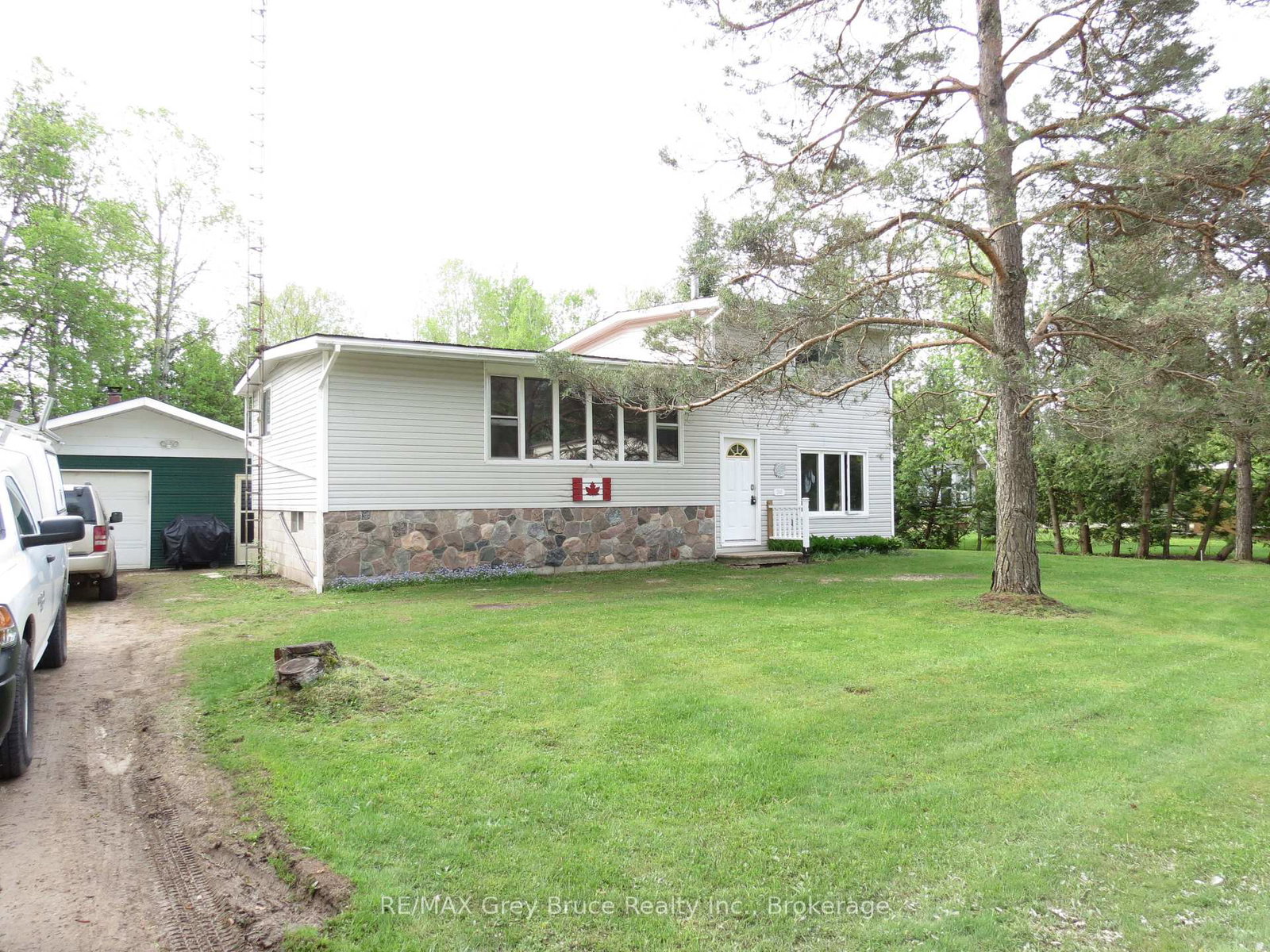 243-mccullough-lake-drive-chatsworth-ontario-x12996258