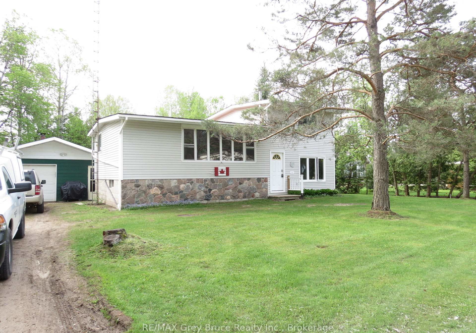 243-mccullough-lake-drive-chatsworth-ontario-x12996258