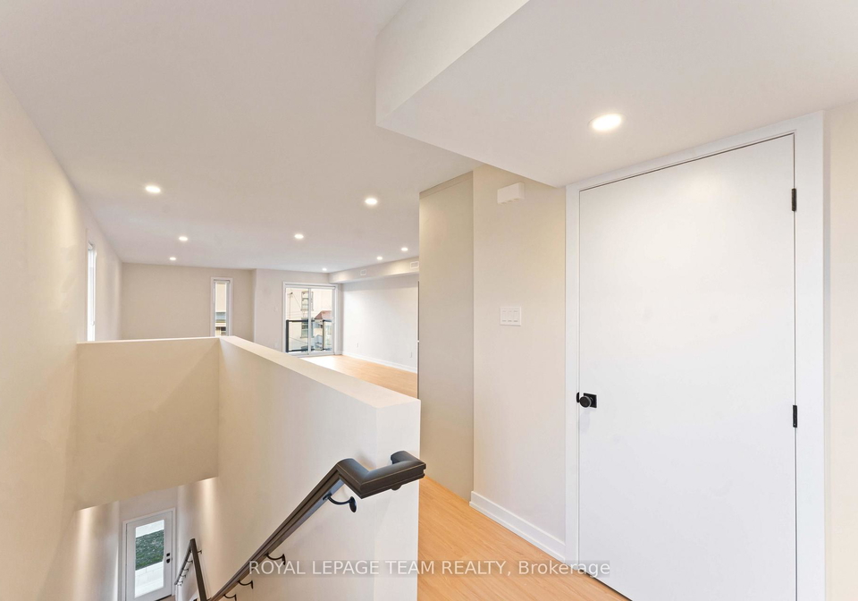 90-elm-street-ottawa-ontario-x12996284