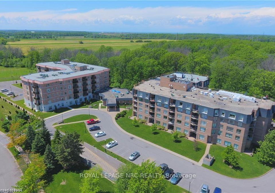 8111-forest-glen-drive-niagara-falls-ontario-x12996362