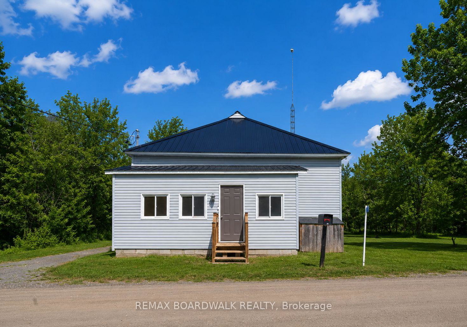 584-ford-road-montague-ontario-x12996812
