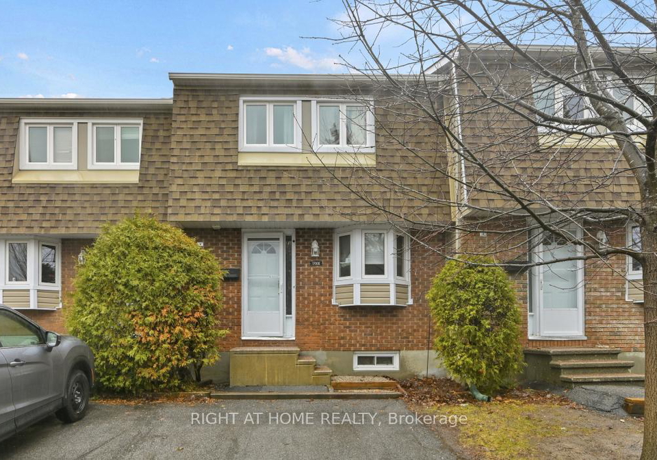 1700-lamoureux-drive-ottawa-ontario-x12997356