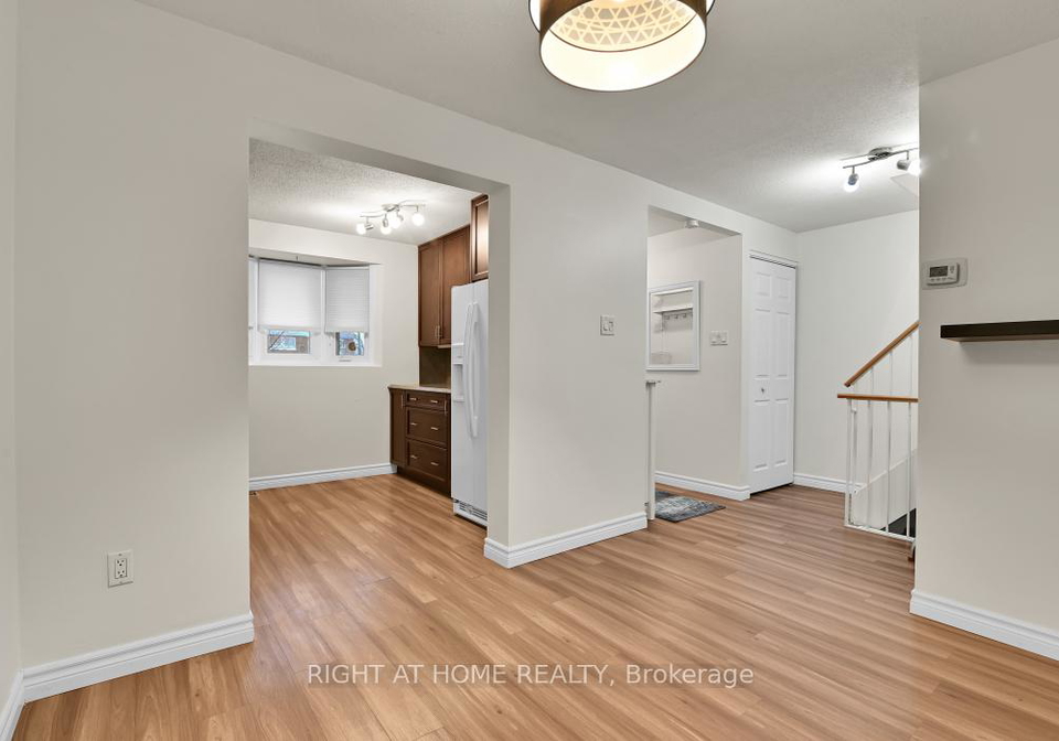 1700-lamoureux-drive-ottawa-ontario-x12997356