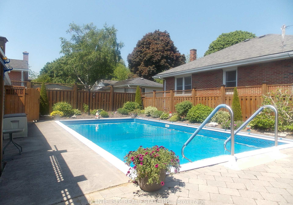 70-e-donald-street-belleville-ontario-x12997422