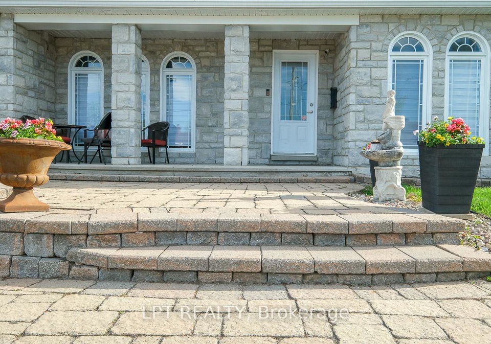 624-pleasant-park-road-ottawa-ontario-x12997494