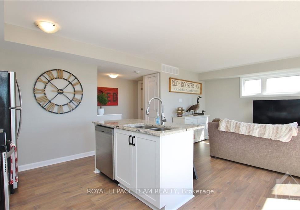 60-affinity-private-ottawa-ontario-x12997652