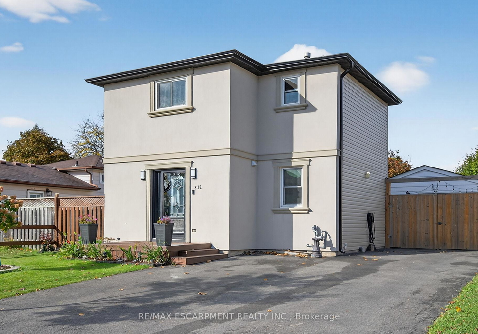 211-birchcliffe-crescent-hamilton-ontario-x12997684