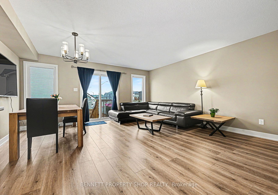 33-staples-boulevard-smiths-falls-ontario-x12997764