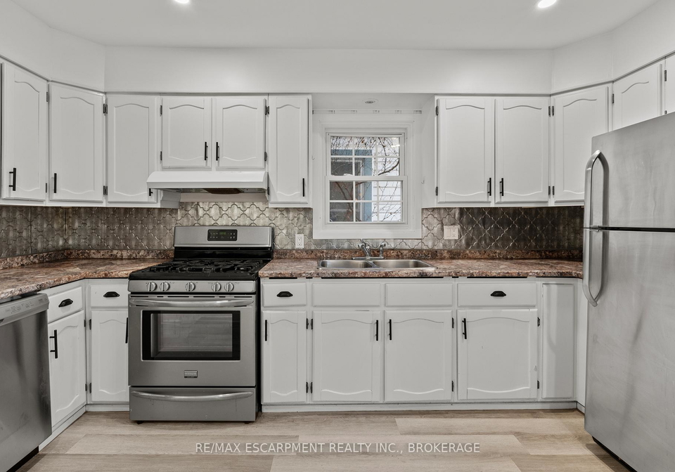 15-mccormick-street-welland-ontario-x12998052