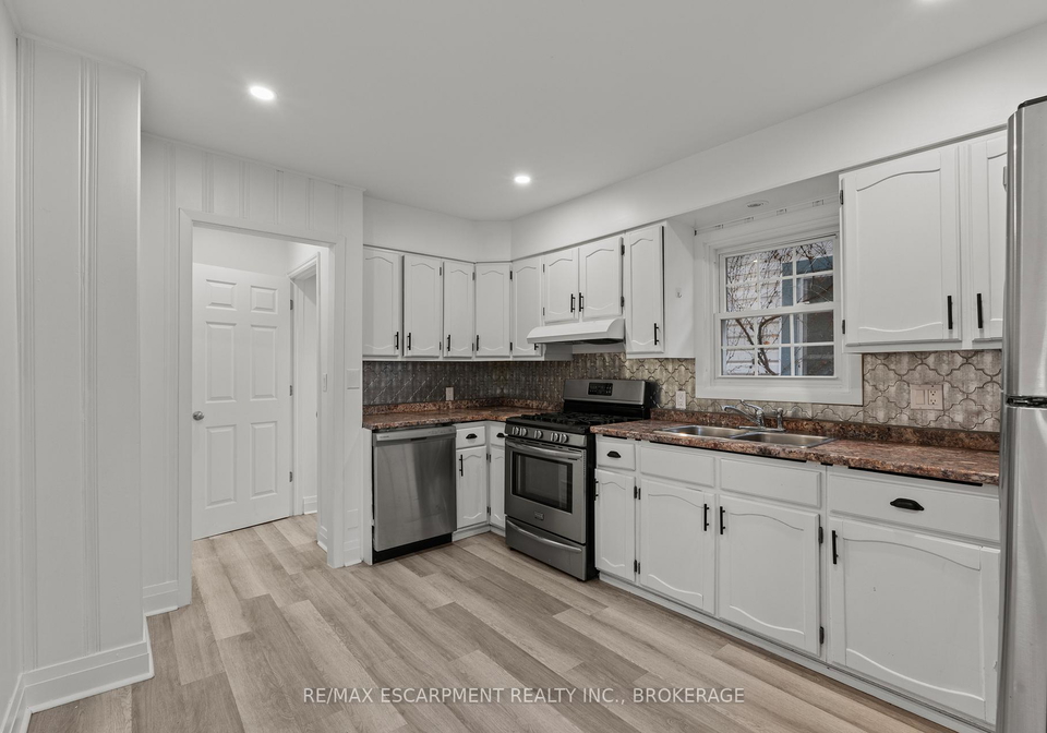 15-mccormick-street-welland-ontario-x12998052