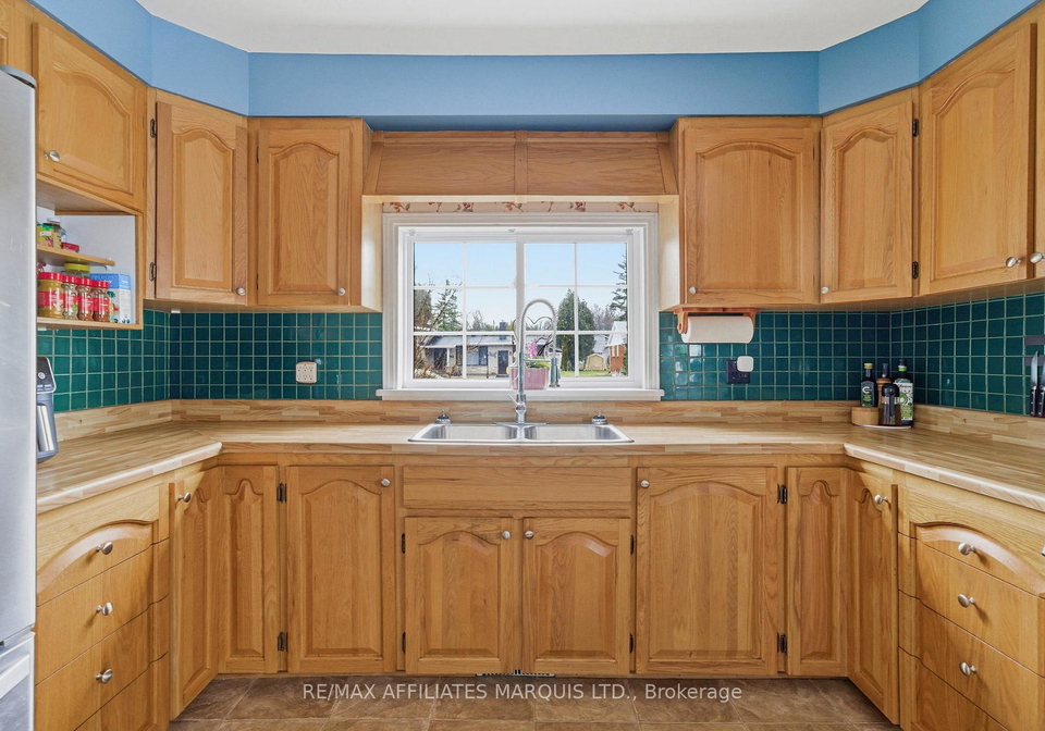 36-maple-street-south-stormont-ontario-x12998212