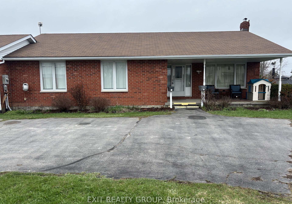 1162-county-road-3-prince-edward-county-ontario-x12998226