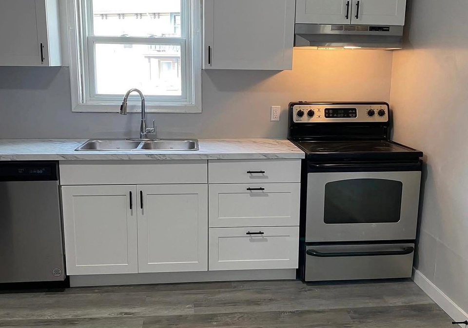 42-niagara-street-st-catharines-ontario-x12998440