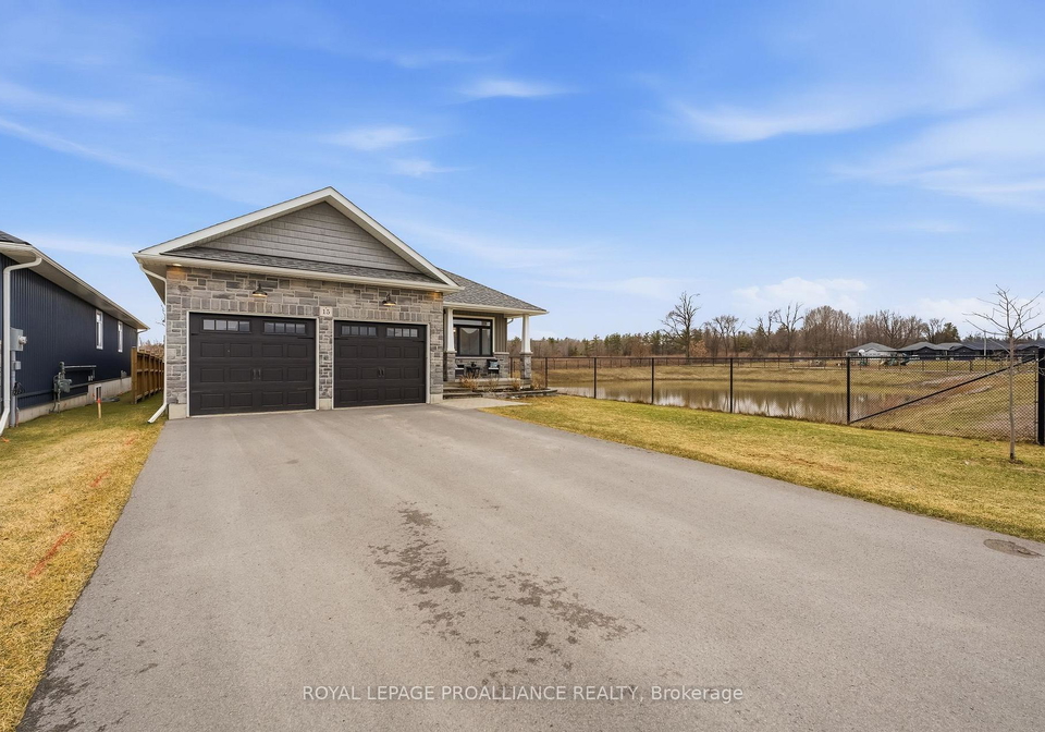 15-ambrosia-terrace-quinte-west-ontario-x12998518