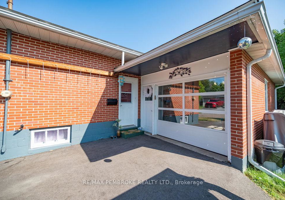 335-willard-street-pembroke-ontario-x12998628