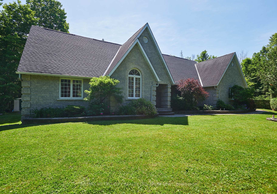 2069-highway-132-highway-admastonbromley-ontario-x12998642