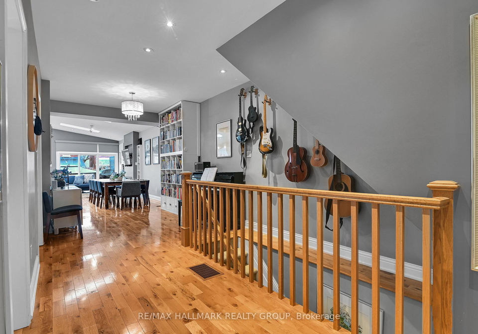 212-flora-street-ottawa-ontario-x12998674