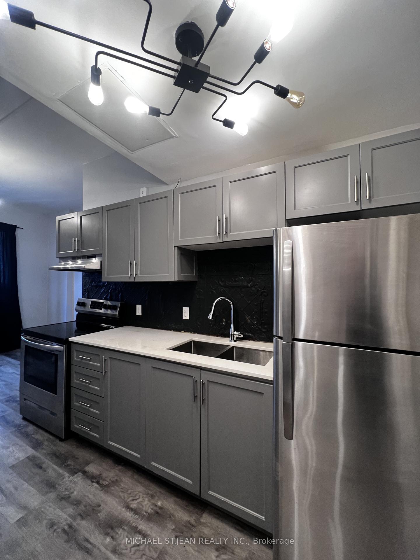 295-james-street-n-hamilton-ontario-x12998980
