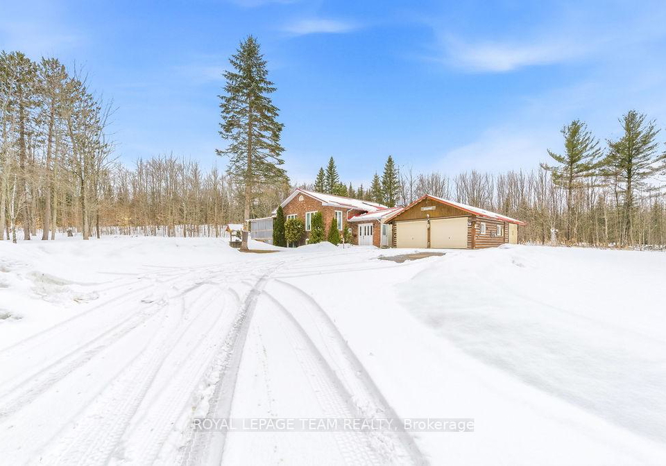 4379-highway-no-523-highway-south-algonquin-ontario-x12999258