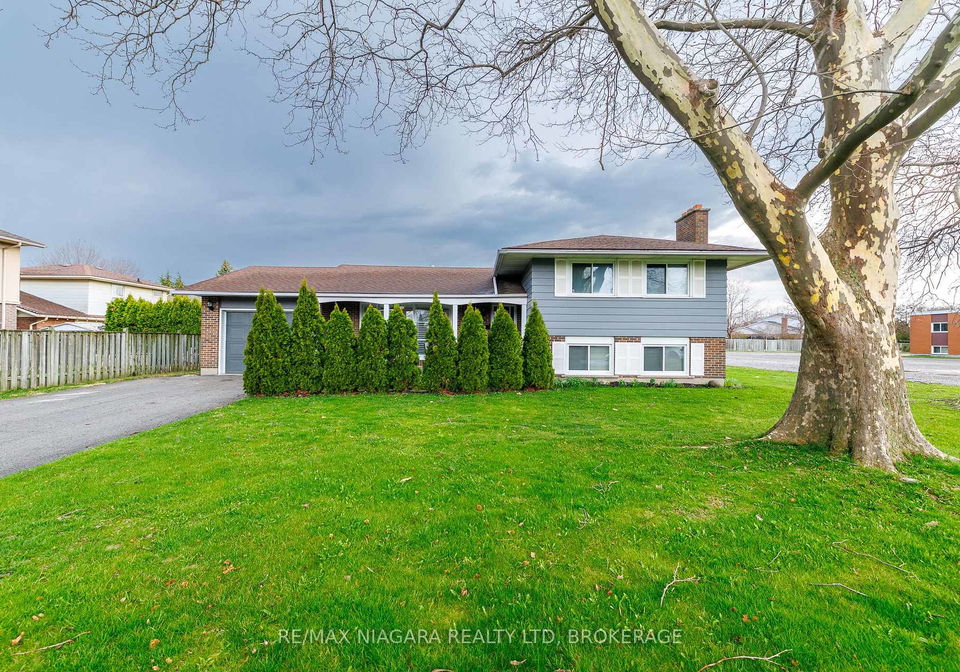 1-royal-henley-boulevard-st-catharines-ontario-x12999410